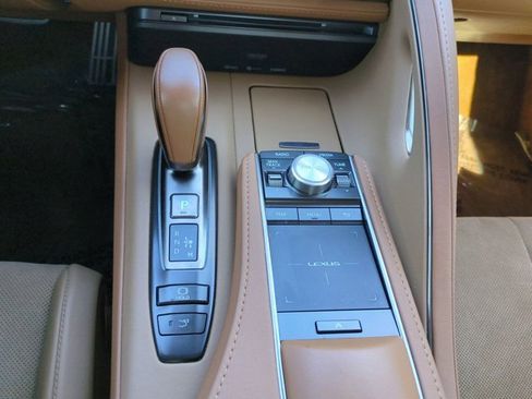 Used 2018 Lexus LC 500 Coupe image 17