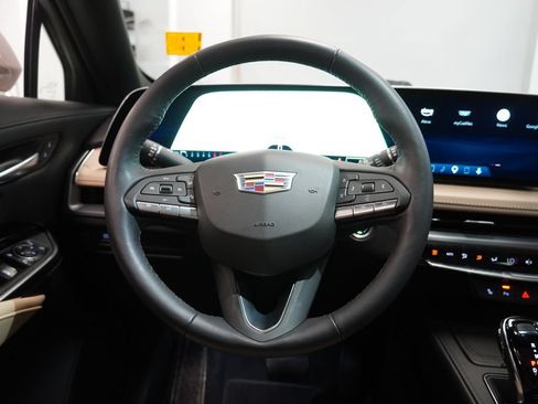 Used 2024 Cadillac XT4 Premium Luxury w/ Cold Weather Package AWD/4WD image 19