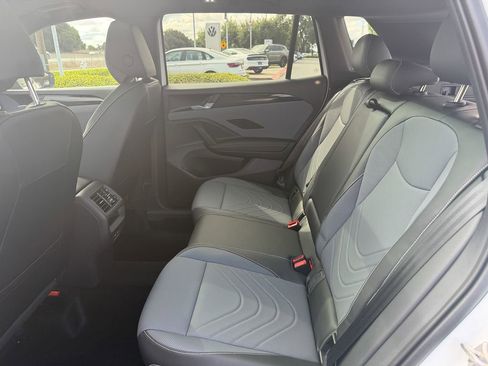 Certified 2026 Volkswagen Tiguan SE R-Line FWD image 23