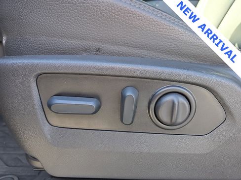 Used 2023 GMC Sierra 2500 Denali w/ Denali Ultimate Package image 13