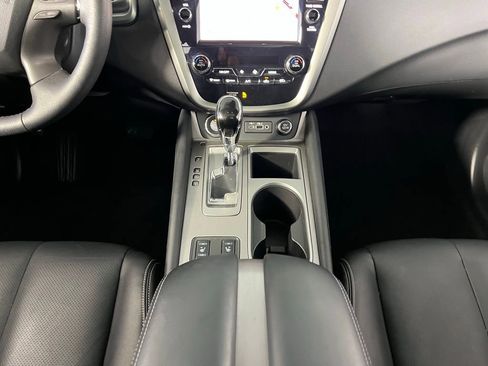 Used 2024 Nissan Murano SL image 16