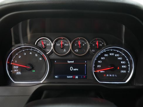Used 2021 Chevrolet Silverado 1500 LT Trail Boss w/ Bed Protection Package AWD/4WD image 28