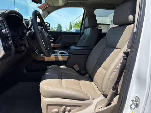 Used 2018 Chevrolet Silverado 1500 LTZ w/ Sport Package AWD/4WD image 14