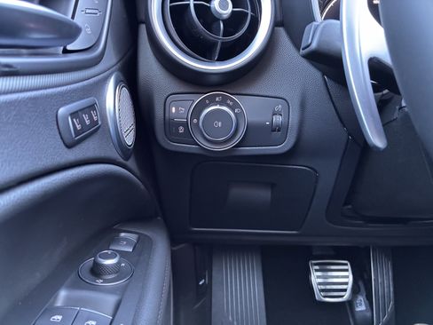 New 2025 Alfa Romeo Stelvio Sprint image 17