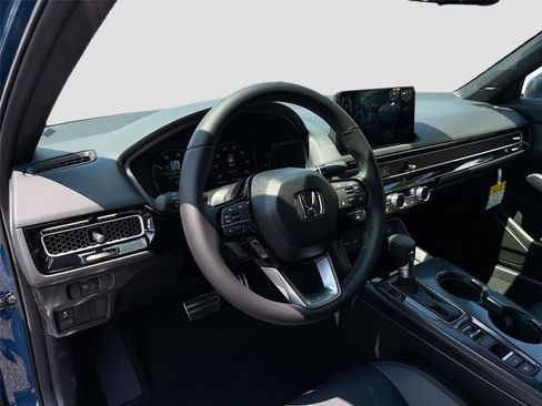 Certified 2025 Honda Civic Sport Touring image 10