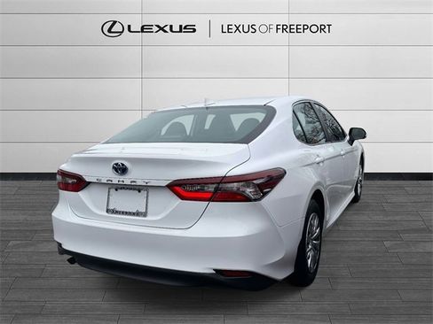 Used 2023 Toyota Camry LE image 4