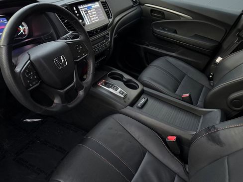 Certified 2022 Honda Pilot TrailSport image 4