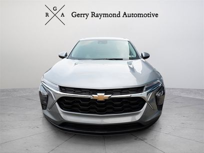 Used 2025 Chevrolet Trax LS w/ LS Convenience Package