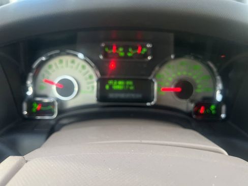 Used 2014 Ford Expedition XLT w/ Equipment Group 202A image 19