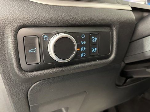 Used 2020 Ford Explorer XLT RWD image 27
