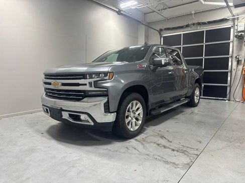 Used 2020 Chevrolet Silverado 1500 LTZ w/ LTZ Premium Package AWD/4WD image 2