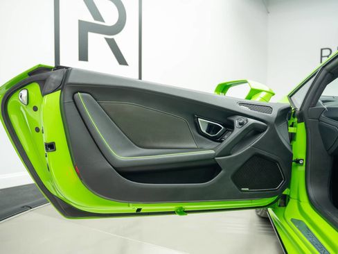 Used 2020 Lamborghini Huracan EVO AWD/4WD image 26