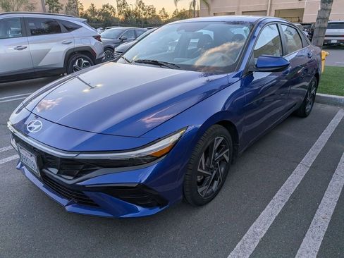 Certified 2024 Hyundai Elantra SEL w/ Convenience Package image 1