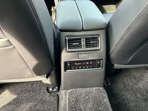 Used 2025 MAZDA CX-90 Plug-In Hybrid w/ Premium Plus image 33