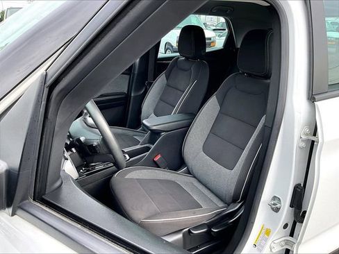 Used 2023 Chevrolet TrailBlazer LS FWD image 10