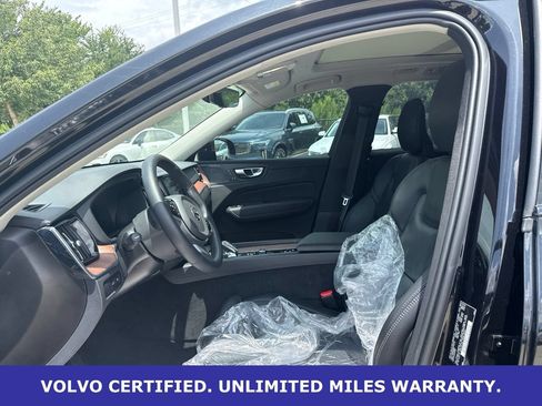 Certified 2024 Volvo XC60 T8 Ultimate w/ Protection Package Premier AWD/4WD image 17