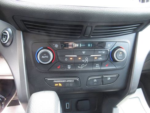 Used 2019 Ford Escape SE AWD/4WD image 24