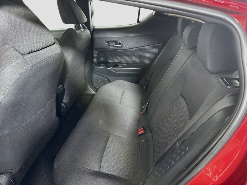 Used 2018 Toyota C-HR XLE FWD image 25