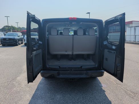 Used 2013 Nissan NV 3500 SL w/ Technology Pkg RWD image 15
