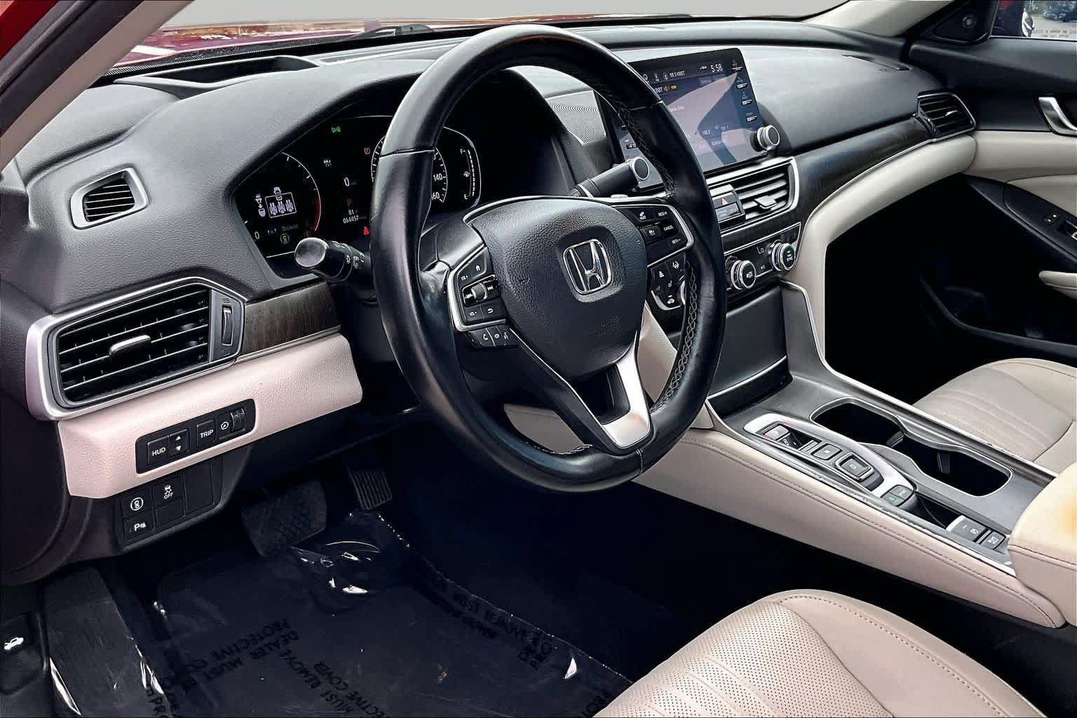 Used 2021 Honda Accord Touring image 13