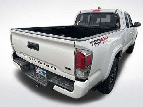 Used 2023 Toyota Tacoma TRD Sport image 8
