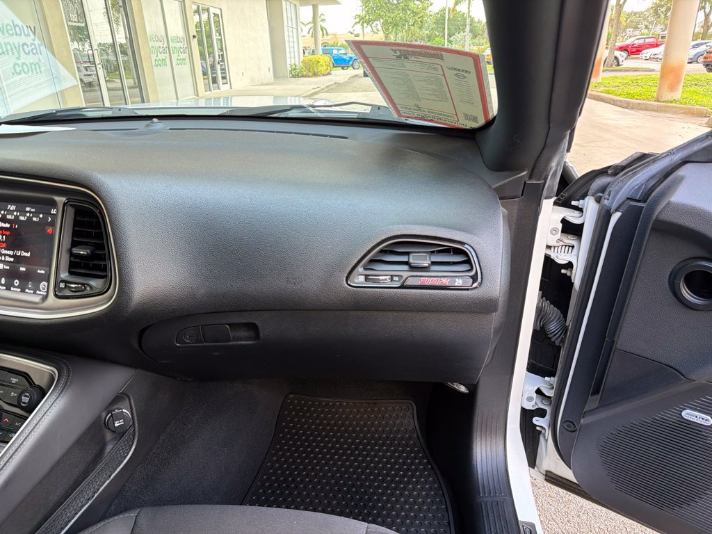 Used 2020 Dodge Challenger R/T Scat Pack RWD image 31