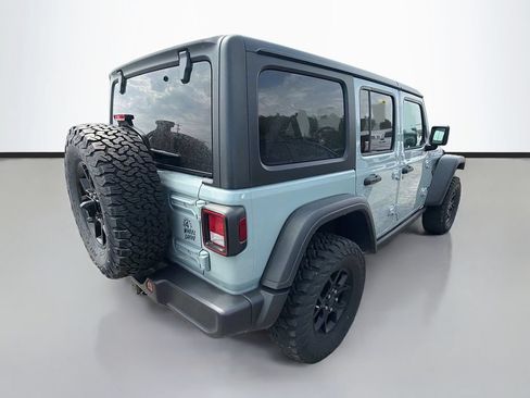 Used 2024 Jeep Wrangler Unlimited AWD/4WD image 9