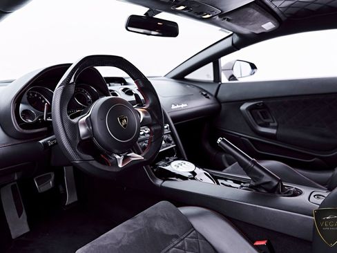 Used 2013 Lamborghini Gallardo LP 550-2 RWD image 2