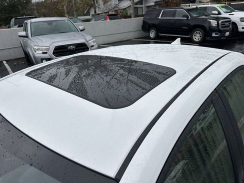 Certified 2025 Toyota Corolla SE image 7