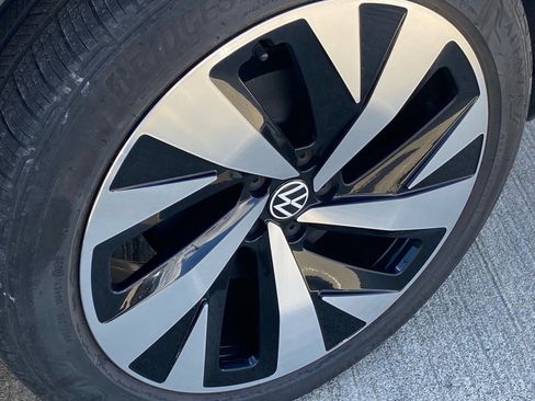 Used 2022 Volkswagen ID.4 Pro S w/ Gradient Package image 21