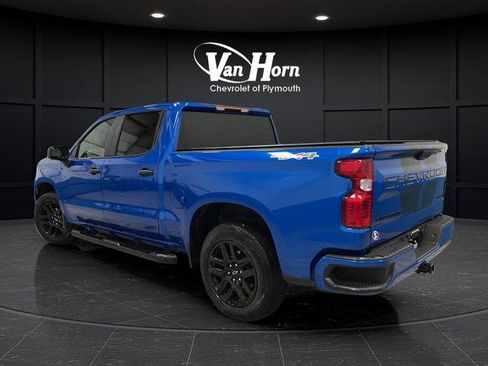 Used 2022 Chevrolet Silverado 1500 Custom w/ Rally Edition AWD/4WD image 5