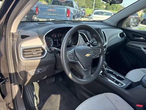 Used 2023 Chevrolet Equinox LS FWD image 10