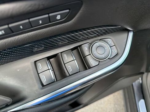 Used 2023 Cadillac XT4 Sport AWD/4WD image 17