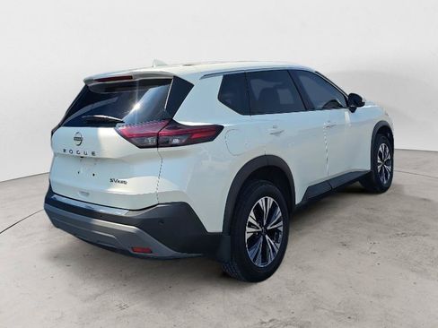 Used 2023 Nissan Rogue SV AWD/4WD image 3