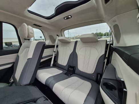 Certified 2023 BMW X7 xDrive40i w/ Executive Package AWD/4WD image 20
