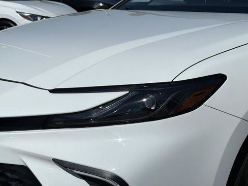 Used 2025 Toyota Camry SE w/ Convenience Package FWD image 10
