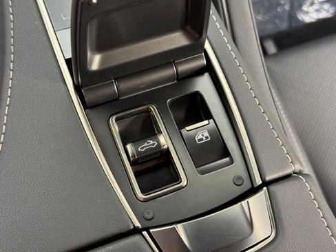 Used 2023 Lexus LC 500 Convertible image 36