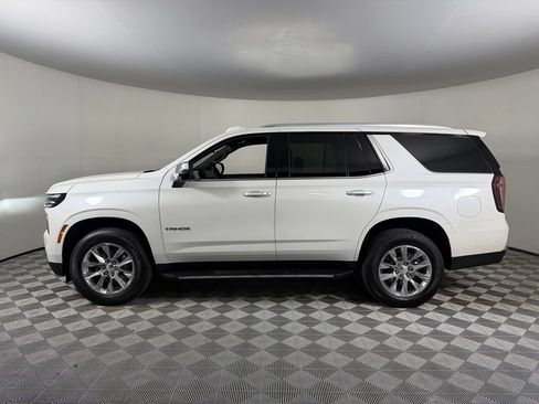 Used 2025 Chevrolet Tahoe Premier AWD/4WD image 10