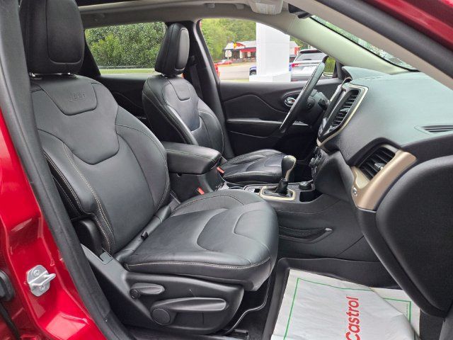Used 2015 Jeep Cherokee Limited AWD/4WD image 23