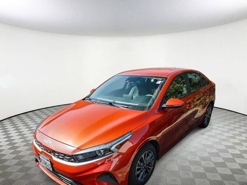 Certified 2023 Kia Forte LXS w/ LXS Technology Package image 5