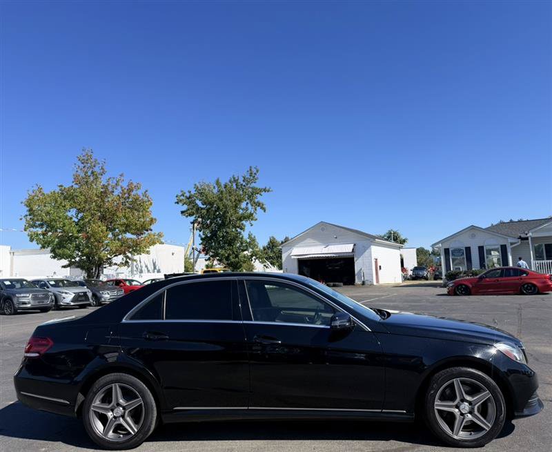 Used 2014 Mercedes-Benz E 250 BlueTEC 4MATIC Sedan image 8