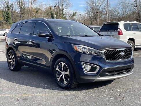 Used 2017 Kia Sorento EX image 7