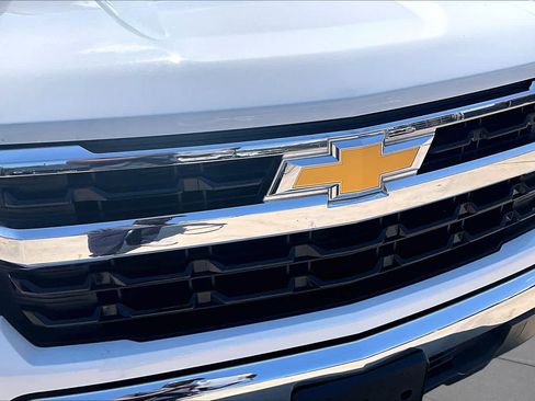Used 2025 Chevrolet Silverado 1500 LT RWD image 30
