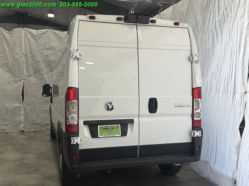 Used 2024 RAM ProMaster 2500 w/ Convenience Group FWD image 29