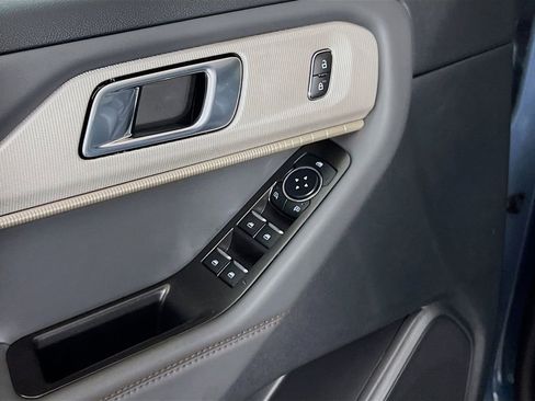 New 2026 Ford Explorer Active w/ Active Comfort Package image 12
