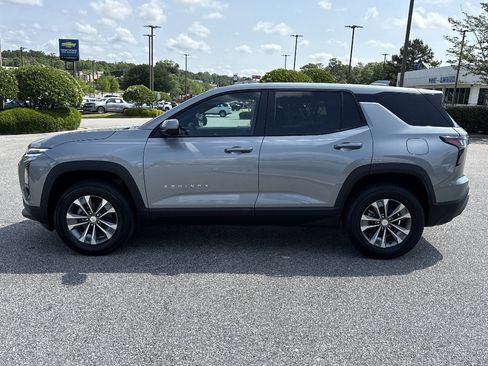 New 2026 Chevrolet Equinox LT w/ Convenience Package II FWD image 6