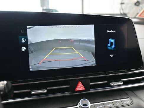 Used 2024 Hyundai Elantra SEL FWD image 17