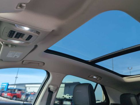 Used 2022 Buick Envision Avenir w/ Safety Package image 18