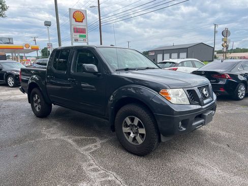 Used 2010 Nissan Frontier PRO-4X w/ Pro-4x Value Truck Pkg AWD/4WD image 5