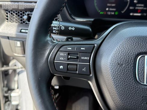 Used 2024 Honda CR-V Sport image 16